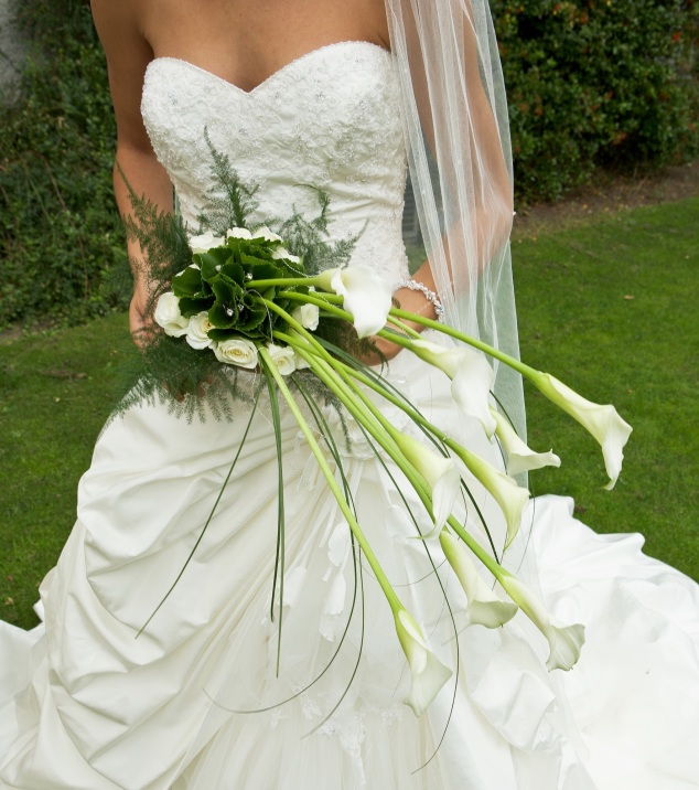 White flowers are the most popular choice for wedding flowers