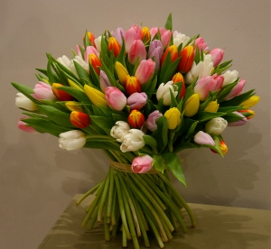 Valentines Tulip Bouquet Available Online