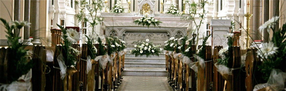 white church wedding flowers