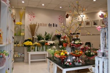 Florist with Easter decorations