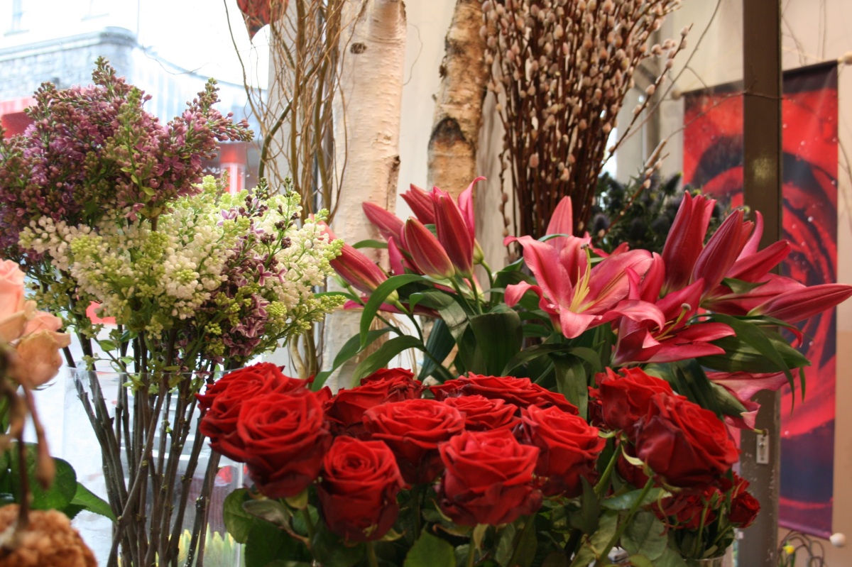 Lamber de Bie Flowers All set for Valentines Day